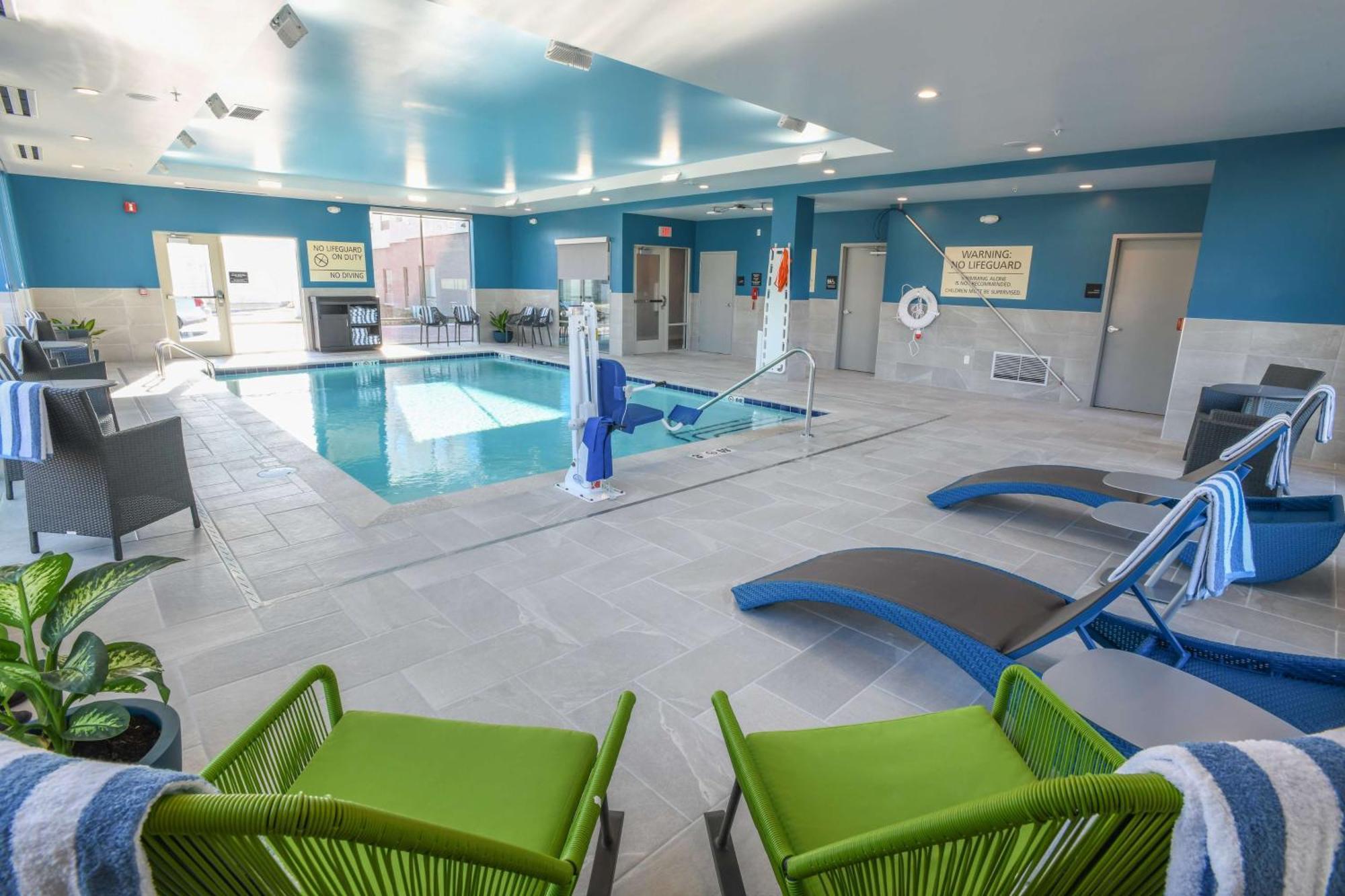 Hampton Inn & Suites Cincinnati Liberty Township West Chester Buitenkant foto